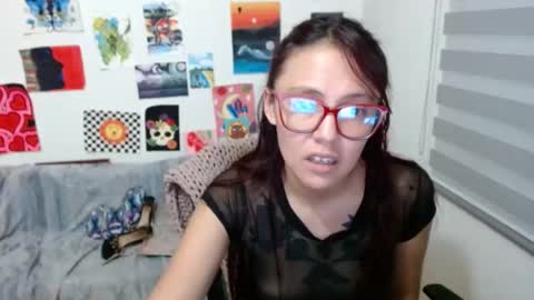 Snapshot of ammysweetx chatting on 12/13/24, 03:05 yisel online show from 12/13/24, 03:05