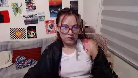Snapshot of ammysweetx chatting on 03/08/25, 12:00 yisel online show from 03/08/25, 12:00