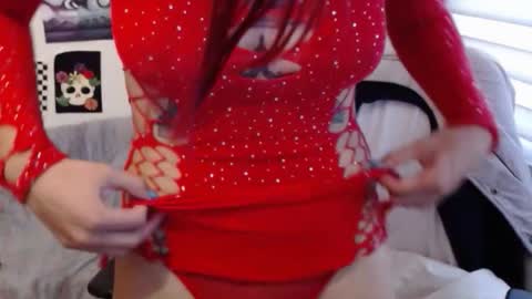 yisel online show from 10/15/25, 04:40