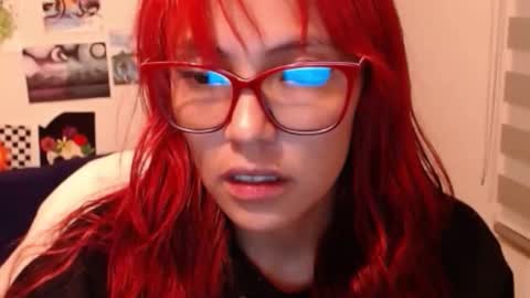 yisel online show from 10/24/25, 01:03