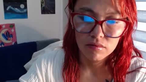 yisel online show from 11/21/25, 02:16