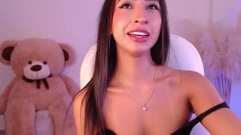 Snapshot of amonet_x chatting on 09/30/25, 08:30 Sophi online show from 09/30/25, 08:30
