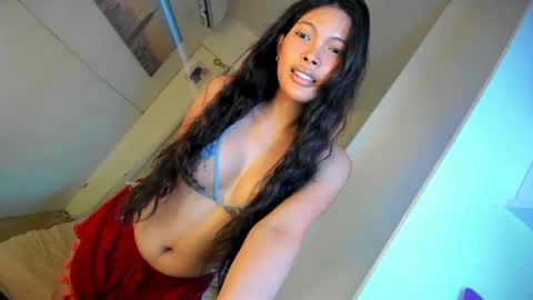 Snapshot of amor_prinsesa chatting on 02/19/25, 12:03 Prinsesa online show from 02/19/25, 12:03