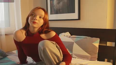 Snapshot of amora_bloom chatting on 11/07/25, 05:51 amora_bloom online show from 11/07/25, 05:51