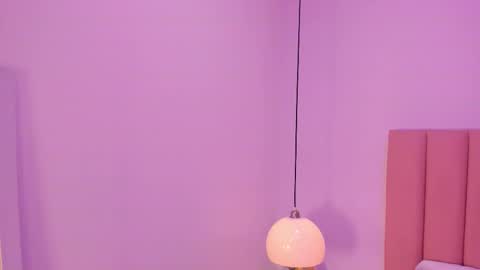 Aleja   online show from 10/13/25, 03:06