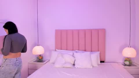 Aleja   online show from 11/02/25, 03:09