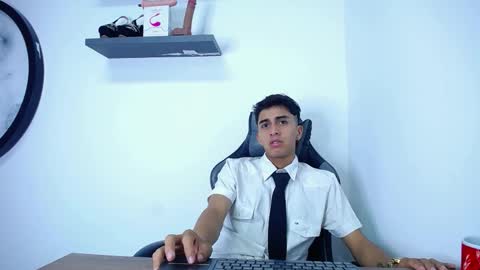 Amy Fox online show from 11/09/25, 01:31