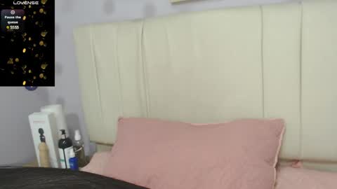 Amy online show from 01/25/25, 01:41