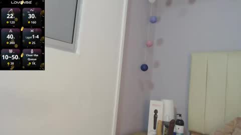 Amy online show from 09/30/25, 01:38