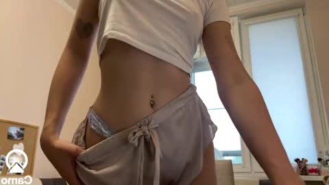 Snapshot of amy_meoww chatting on 10/04/25, 02:04 amy_meoww online show from 10/04/25, 02:04