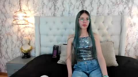 Snapshot of amy_michiru chatting on 10/22/25, 06:51 amy_michiru online show from 10/22/25, 06:51