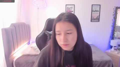 Snapshot of amy_sophiaa chatting on 12/02/24, 01:57 Amy sophia 3 online show from 12/02/24, 01:57