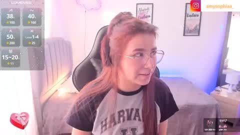 Snapshot of amy_sophiaa chatting on 03/01/25, 03:27 Amy sophia 3 online show from 03/01/25, 03:27