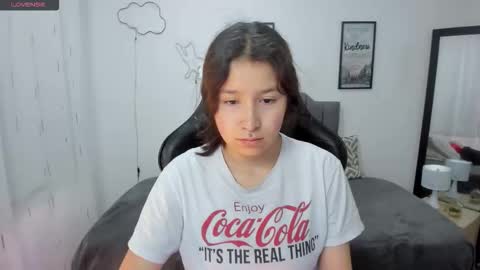 Snapshot of amy_sophiaa chatting on 09/11/25, 11:32 Amy sophia 3 online show from 09/11/25, 11:32