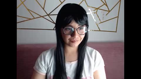 Snapshot of amycosplay_99 chatting on 10/10/25, 12:04 amycosplay_99 online show from 10/10/25, 12:04