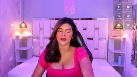 Snapshot of amyevan_ chatting on 09/20/25, 08:32 amyevan_ online show from 09/20/25, 08:32