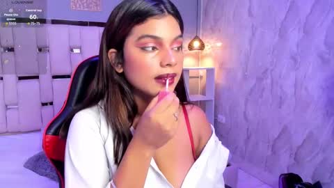 amyevan_ online show from 10/18/25, 09:26