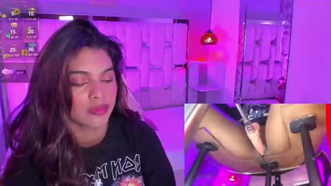 amyevan_ online show from 11/13/25, 09:36