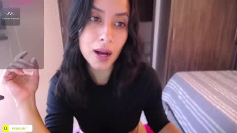 Snapshot of amyharlow_ chatting on 09/22/25, 05:37 Jenn online show from 09/22/25, 05:37
