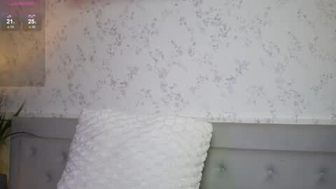  Amy  online show from 11/05/25, 08:09