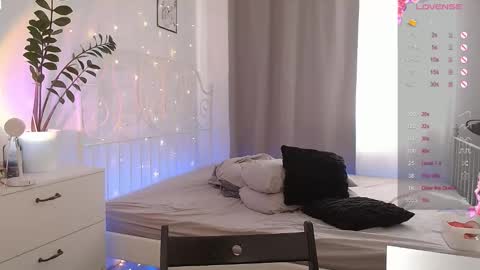 Amelia online show from 10/01/25, 09:04