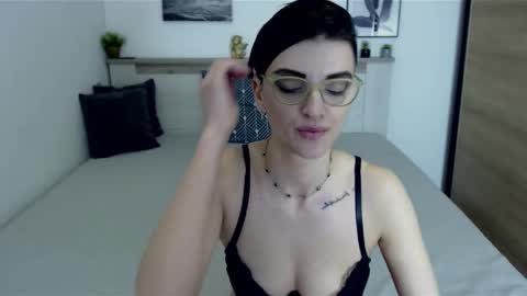 Snapshot of amylexy chatting on 01/23/25, 12:41 Hi there guys My pleasure in your hands pvt is open online show from 01/23/25, 12:41