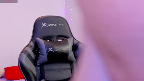 Amy online show from 09/09/25, 03:55