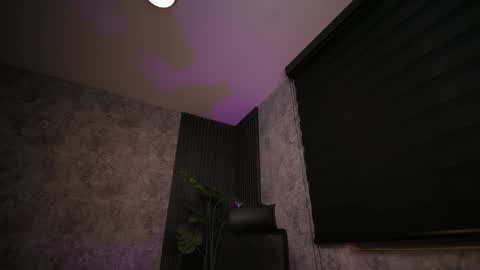 Snapshot of amywalker_ chatting on 11/07/25, 09:42 AMY WALKER online show from 11/07/25, 09:42