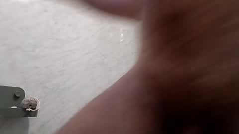 A online show from 10/19/25, 04:07