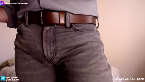 Snapshot of an_expose chatting on 10/18/25, 05:57 an expos online show from 10/18/25, 05:57