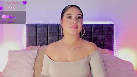 Ana online show from 10/21/25, 03:18