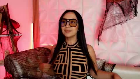   online show from 10/07/25, 04:09