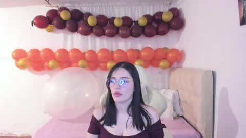 Snapshot of ana_ruuh chatting on 02/09/25, 11:15 Im anna but you can call me as you want online show from 02/09/25, 11:15