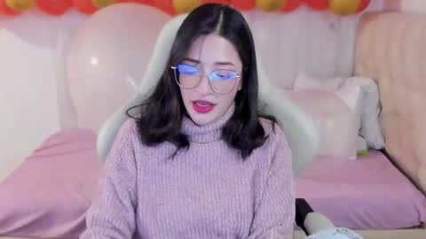 Snapshot of ana_ruuh chatting on 02/10/25, 10:19 Im anna but you can call me as you want online show from 02/10/25, 10:19