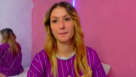 anaayss online show from 10/17/25, 05:10