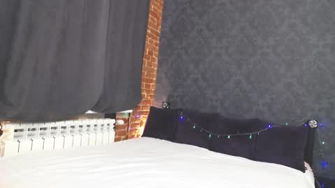 Anna online show from 10/15/25, 11:21