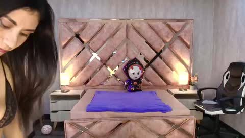 Snapshot of anabell_brown chatting on 10/14/25, 07:14 HI I AM ANABELL online show from 10/14/25, 07:14