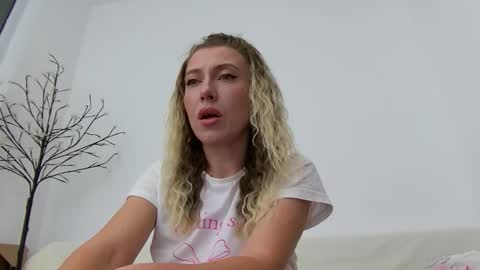 anaid_blaze2 online show from 11/12/25, 04:40