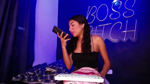 Snapshot of anais__cooper_ chatting on 12/15/24, 06:48 anais cooper online show from 12/15/24, 06:48