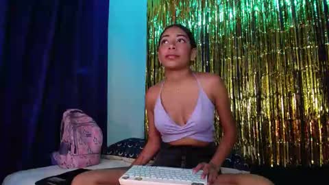 Snapshot of anais__cooper_ chatting on 12/29/24, 08:04 anais cooper online show from 12/29/24, 08:04