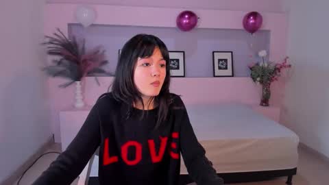 Snapshot of anaisvelvet1 chatting on 09/11/25, 07:58 Anais online show from 09/11/25, 07:58
