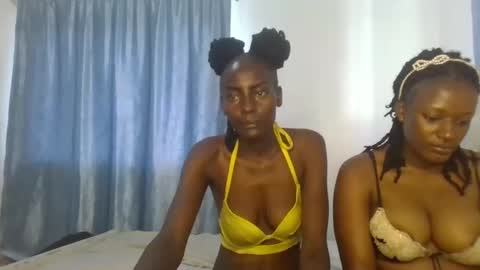 Snapshot of analeia_ chatting on 02/07/25, 01:11 Analeia online show from 02/07/25, 01:11