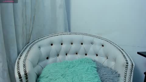 analia18  online show from 02/21/25, 01:33