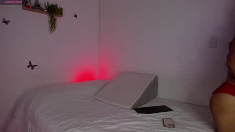 Snapshot of analia_collins chatting on 12/10/24, 02:17 Ana online show from 12/10/24, 02:17