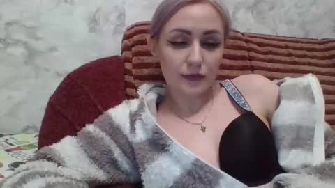 Snapshot of analqueen2024 chatting on 12/10/24, 03:01 analqueen2024 online show from 12/10/24, 03:01