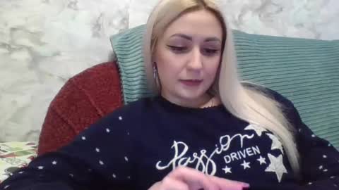 Snapshot of analqueen2024 chatting on 01/22/25, 09:35 analqueen2024 online show from 01/22/25, 09:35