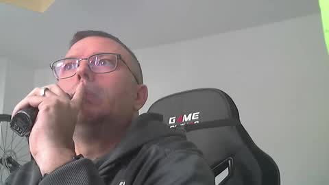 Andi online show from 11/03/25, 01:01