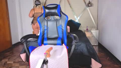 anastasiaxx69_ online show from 11/03/25, 09:27