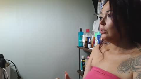 Snapshot of anawinter_s chatting on 10/07/25, 01:41 Ana Winters online show from 10/07/25, 01:41