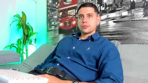 Snapshot of ander_perez chatting on 01/25/25, 02:03 ANDER online show from 01/25/25, 02:03